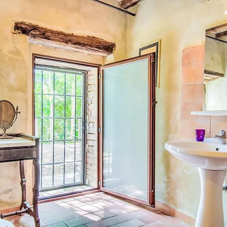 شقة La Collina Degli Ulivi By Interhome